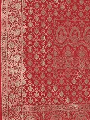 Picture of Ethnic Motifs Woven Designed Zari Banarasi Saree
