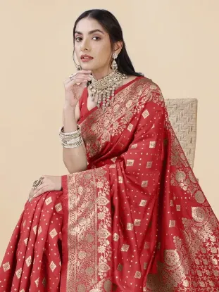 Picture of Ethnic Motifs Woven Designed Zari Banarasi Saree