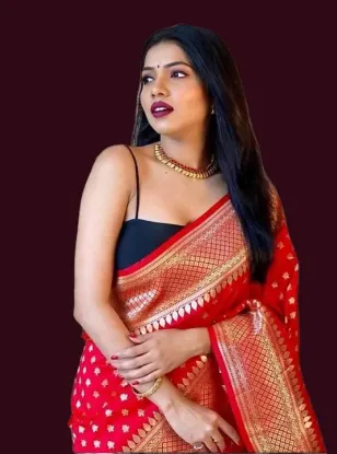 Picture of Luxurious Two-Tone Saree with Pure Zari Golden Weaving