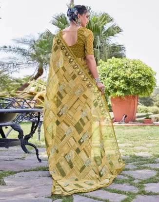 Picture of Printed Daily Wear Georgette Saree (Green)