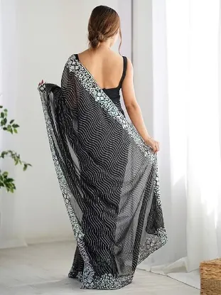 Picture of Women's Georgette Embellished Saree With Unstitched Blouse